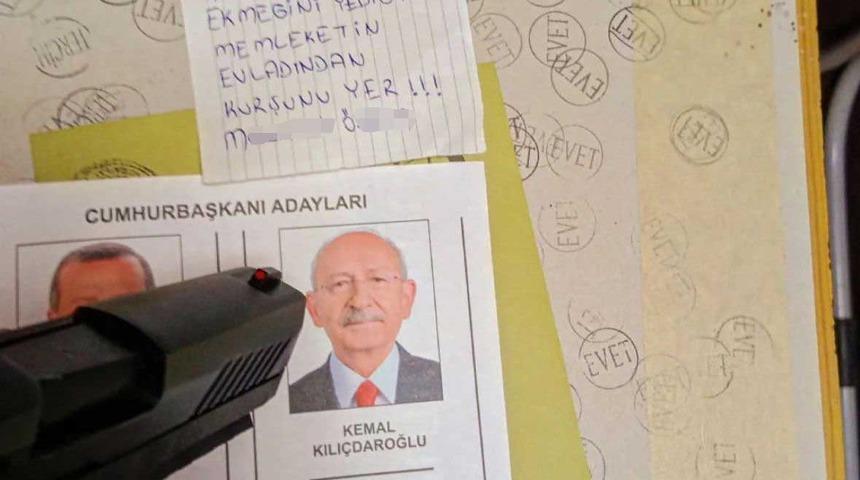 Rize'de tepki çeken olay! Oy kullanma kabinine silahla girdi: "Bu ülkenin ekmeğini yiyip ihanet eden, kurşunu yer..."