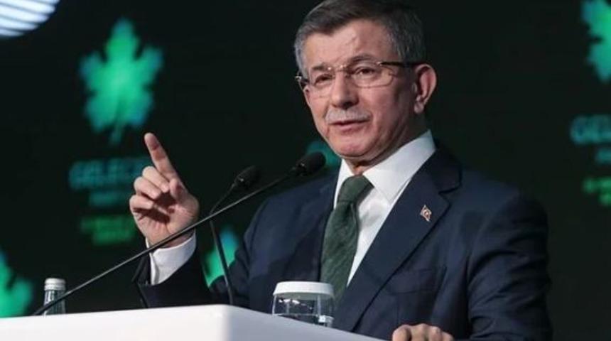 Ahmet Davutoğlu'ndan Erdoğan'a tebrik mesajı