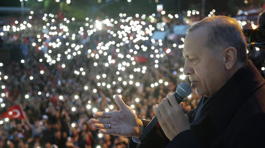 Dünya liderlerinden Erdoğan'a tebrik mesajları! Kimi telefonla aradı, kimi sosyal medyadan paylaştı