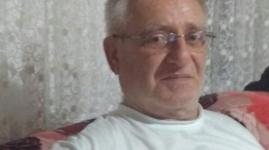 Se&ccedil;im zaferini kutlamak isterken tutukluk yapan silahı ile kendini vurdu