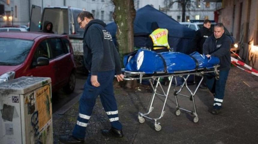 Almanya'da 'seks oyunu' kanlı bitti!