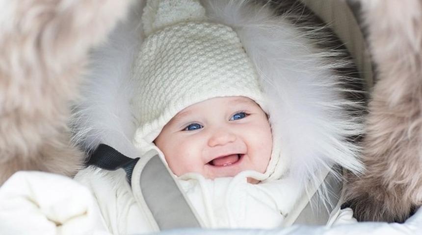 Bebeklerinizi kışın eve kapatmayın!