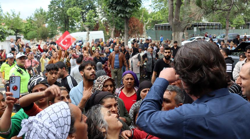 150 kişilik grup emniyet binasına yürüdü! Polisi alarma geçiren olay