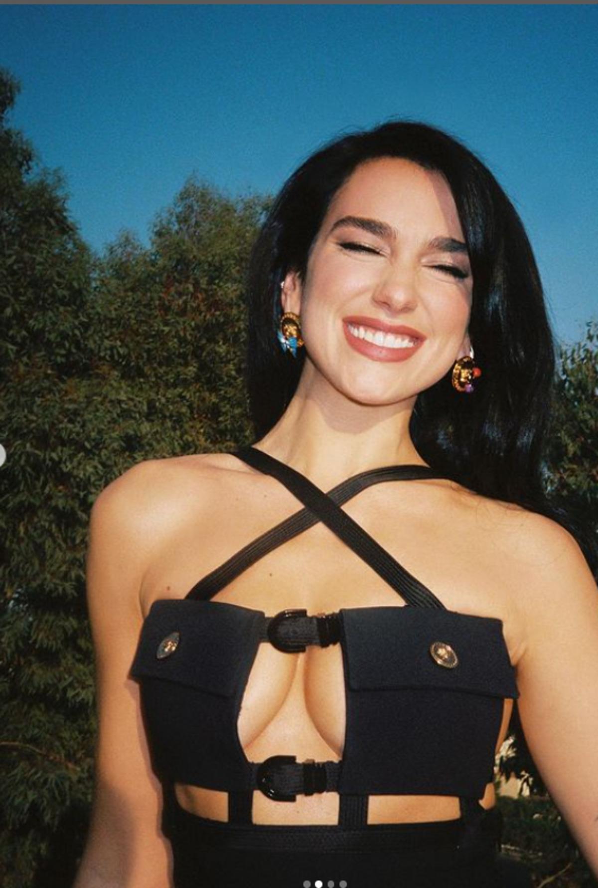 Şampiyonluk kutlamaları i&ccedil;in Dua Lipa yı istiyorlar! 2 milyon dolarlık teklif... 1
