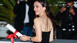 Merve Dizdar, Cannes konuşmasına açıklık getirdi! Hepimizin bir mücadelesi var