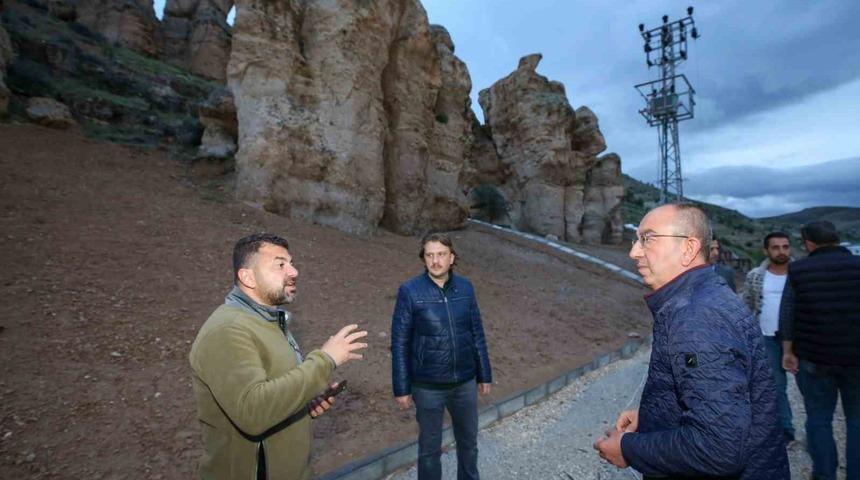 Meram Dere’nin peri bacaları Kızlar Kayası turizme kazandırılıyor