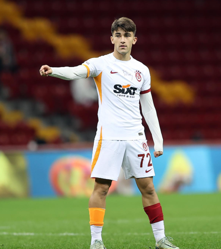 Şampiyon Galatasaray'da ilklerin gecesi! Tam 23 futbolcu bunu daha önce hiç yaşamamıştı... G2