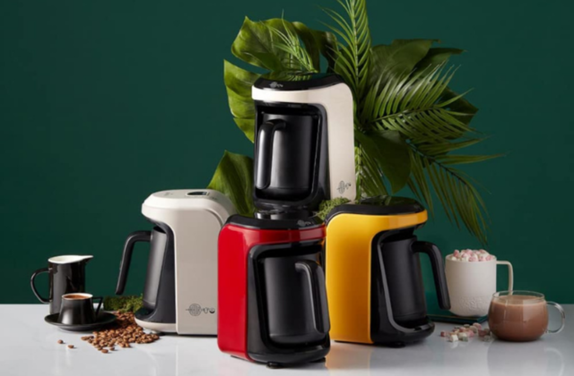 İçtiğiniz kahvenin aromasını sonuna kadar hissettirecek Karaca marka kahve makineleri