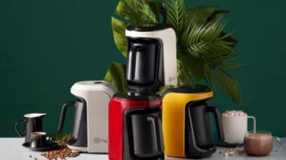 İçtiğiniz kahvenin aromasını sonuna kadar hissettirecek Karaca marka kahve makineleri