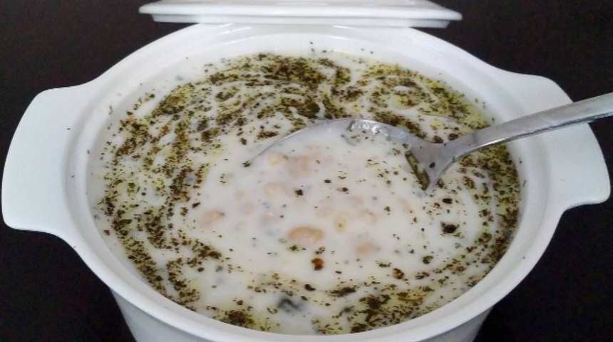 İçinizi ferahlatacak ayran aşı çorbası tarifi! Pratik ayran aşı çorbası nasıl yapılır?