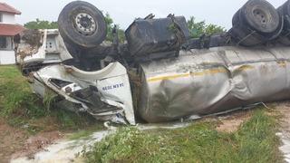 Kırklareli'nde otomobille çarpışan tankerin sürücüsü yaralandı