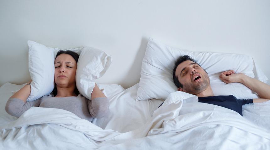 Uyku apnesi için hangi doktora gidilir? Uyku apnesi nedir, belirtileri nelerdir?