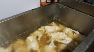 Ekipler gözlerine inanamadı! Bir ilde akılalmaz olay... Bozuk etleri çamaşır suyu ile yıkayıp müşterilere yedirdiler