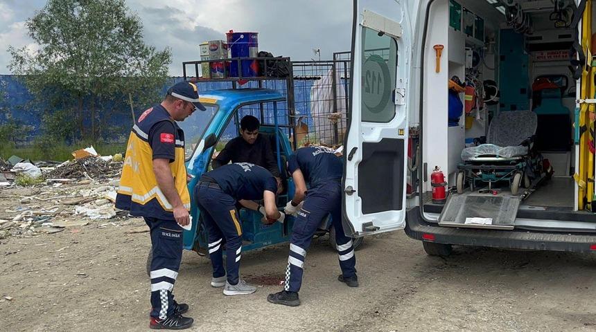 Kağıt toplarken neye uğradığını şaşırdı! Tabancayla bacağından vuruldu...