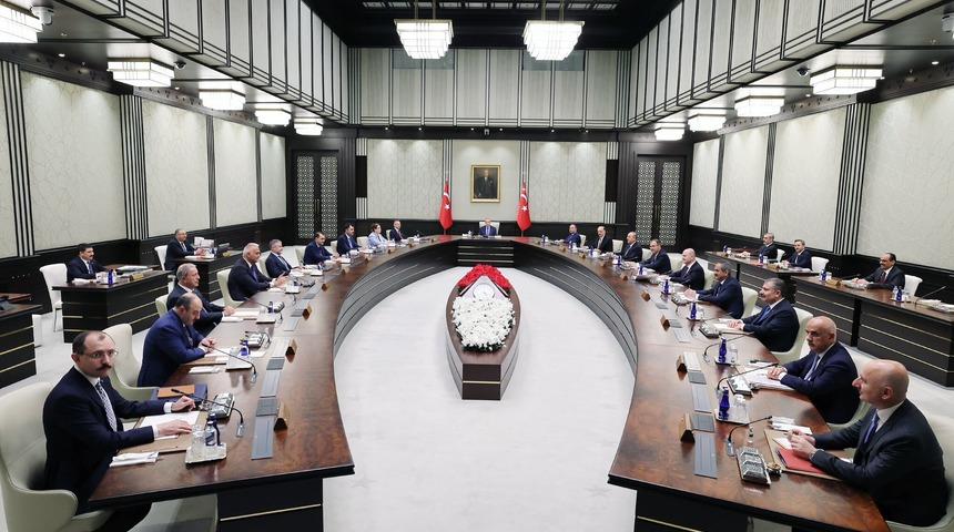 SON DAKİKA | Mevcut bakanlarla son Kabine toplantısı sona erdi!