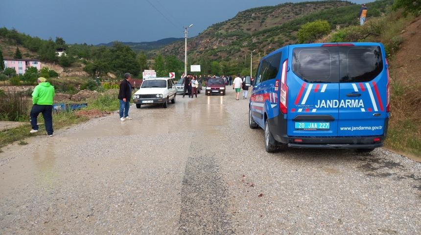 Denizli'de sağanak etkili oldu