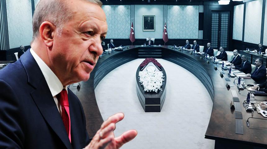 Gazeteci Candaş Tolga Işık'ın iddiası kulislere bomba gibi düştü! Yeni kabinede o isimler olmayacak