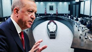 Gazeteci Candaş Tolga Işık'ın iddiası kulislere bomba gibi düştü! Yeni kabinede o isimler olmayacak