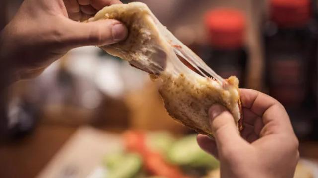 Kardiyolog kalp sağlığı için uzak durmanız gereken hataları paylaştı! Kalp sağlığına verilen en büyük zarar...