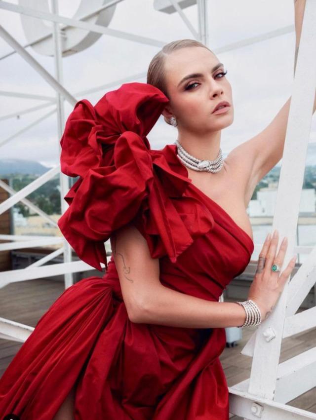 Cara Delevingne  6