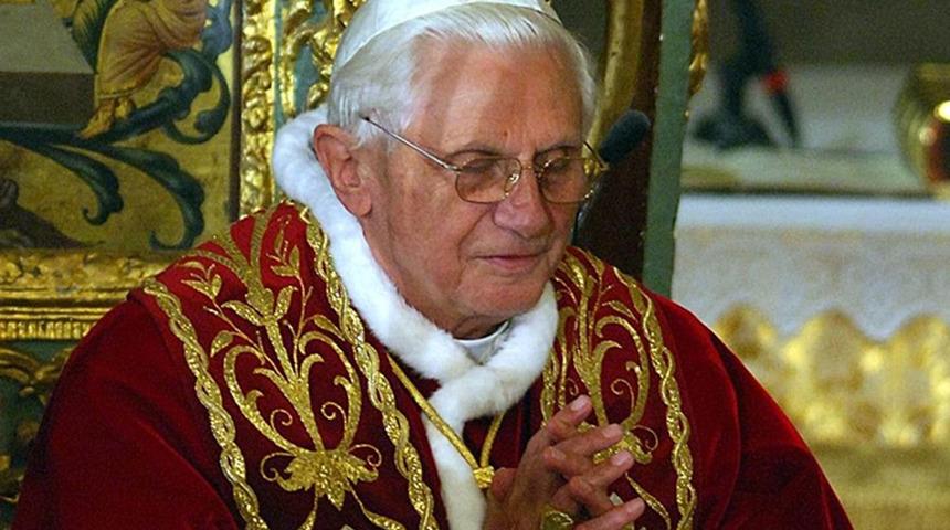 O ülkede gündem yaratan iddia: Kuzeni, Papa 16. Benedikt'in mirasını reddetti! Miktarı ise...