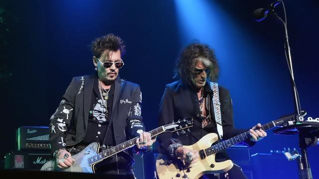 Johnny Depp de grupta! Hollywood Vampires, İstanbul konserinin gelirini depremzedelere bağışlayacak