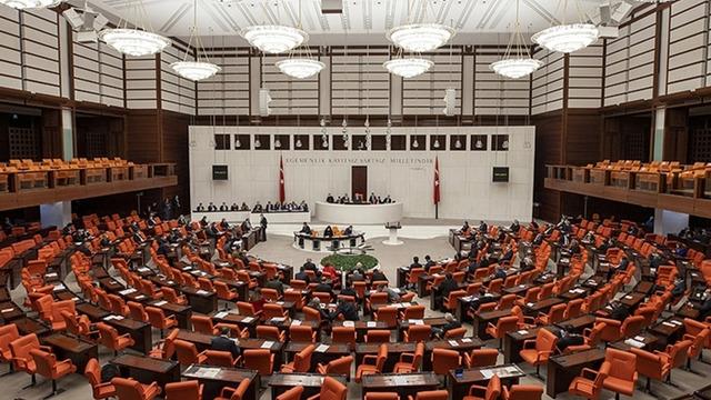 TBMM'de yeni dönem milletvekilleri bugün yemin edecek! İlk birleşimi Devlet Bahçeli yönetecek: Ant içmeyen vekiller....
