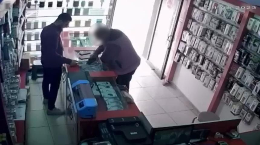 Hem telefonundan hem de parasından oldu, büyük şok yaşadı! "Adam tam bir profesyonel"