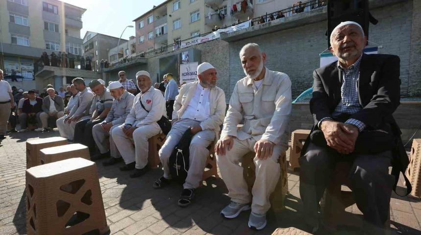 Hacı adayları kutsal topraklara uğurlandı