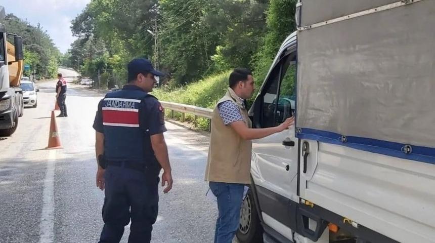 Kurban Bayramı &ouml;ncesinde hayvan satışı ve sevkiyatı denetlenmeye başlandı