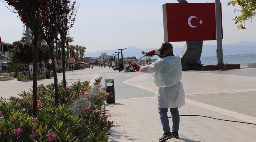 Edremit&rsquo;te sivrisinek ile m&uuml;cadeleye hız verildi