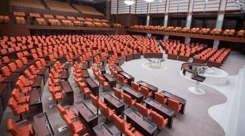 MİLLETVEKİLİ YEMİNİ SÖZLERİ: Milletvekili yemini nasıl edilir? TBMM'de 28. dönem başladı!