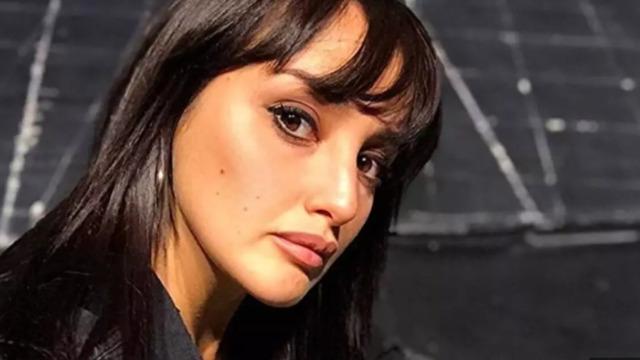 İlkin Tüfekçi havluya sarınıp poz verdi! İddialı pozları olay