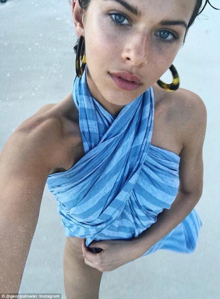 Hayranları çıldırdı! Georgia Fowler üstsüz ve makyajsız   G3