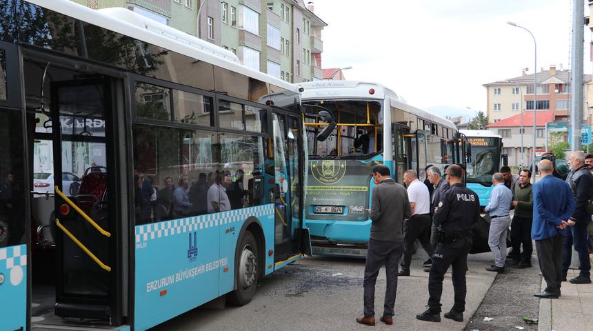 Erzurum'da şehir içi toplu ulaşım otobüsleri kaza yaptı! Çok sayıda yolcu yaralandı