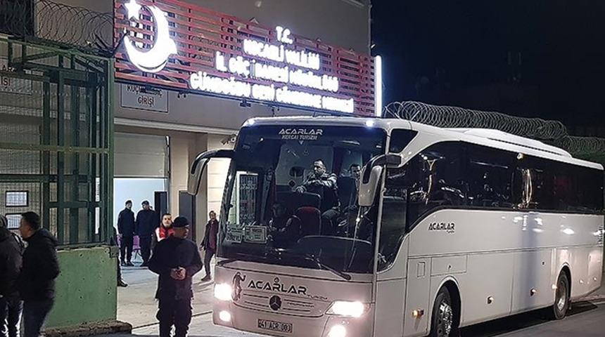 Kocaeli'de 28 düzensiz göçmen sınır dışı edildi
