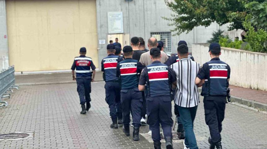 3 aydır takip ediliyordu... Balıkesir’de jandarmadan suç örgütüne operasyon! 7 tutuklama