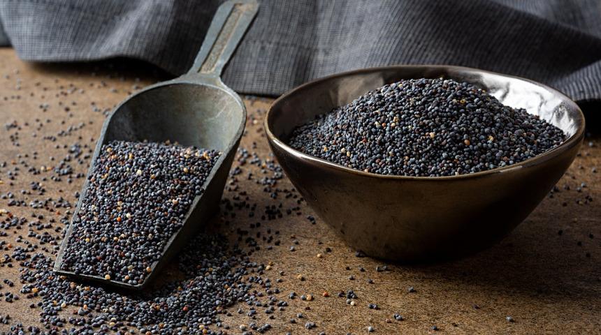 Uykusuzluk çekenler için bir avuç yemek bile yeterli! Vücudu tıka basa vitamin dolduruyor