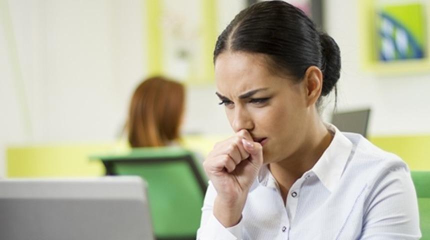 İhmal etmeyin! Geçmeyen öksürük buna işaret olabilir!