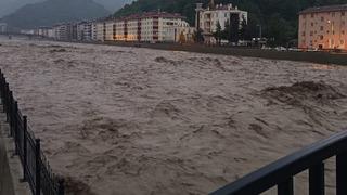 SON DAKİKA | Piknik dönüşü sel sularına kapılıp kaybolmuşlardı, Amasya'dan kahreden haber! Yağmur şiddetini artırırken AFAD'dan 'kırmızı kodlu' uyarı... Evler tahliye ediliyor