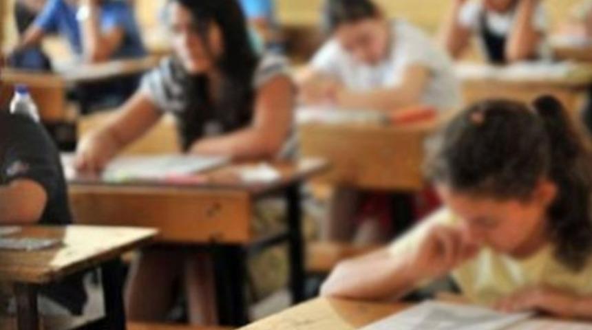 Eskişehir'deki okullarda skandal anket: Etnik k&ouml;ken ve dinleri soruldu