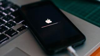 iOS 17 alacak modeller belli oldu mu? Yeni sürüm için iki farklı iddia ortaya çıktı! Kullanıcıların bir süredir beklediği iOS 17'nin hangi iPhone'ları destekleyeceği merak ediliyor...