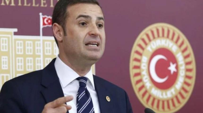 AHMET AKIN kimdir, kaç yaşında, nereli? CHP MYK Üyesi Ahmet Akın hangi görevlerde bulundu?