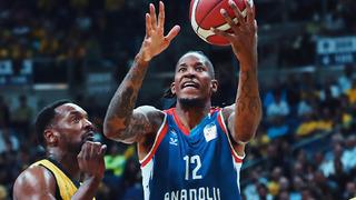 Anadolu Efes, Fenerbahçe Beko'yu son topta devirdi!