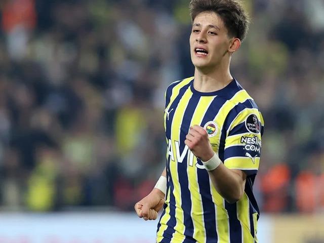 Fenerbahçe'nin çiçeği burnunda yıldızı Arda Güler takımdan ayrılıyor mu? Dubai'de yapılan görüşme netleşti...