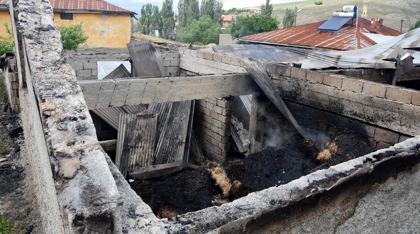 Köydeki yangında korkunç detaylar! Elektriği kesip ahırları tutuşturmuşlar