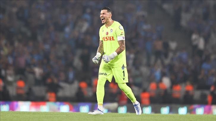 Hangi futbolcu hangi takıma gitti? Transferde Avrupa tahtası şovla kapandı, son 24 saatte uçakların biri indi biri kalktı G1