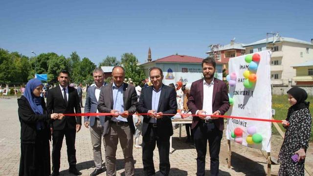 Malazgirt’te depremzedeler yararına yardım kampanyası