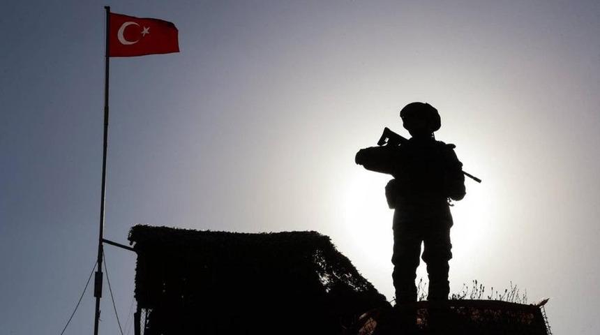 MSB: Yunanistan sınırında 5'i FETÖ'cü 29 kişi yakalandı