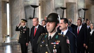 SON DAKİKA | Erdoğan ve yeni kabine üyelerinden Anıtkabir'e ziyaret